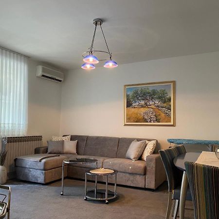 Apartman Nijvice Zewnętrze zdjęcie