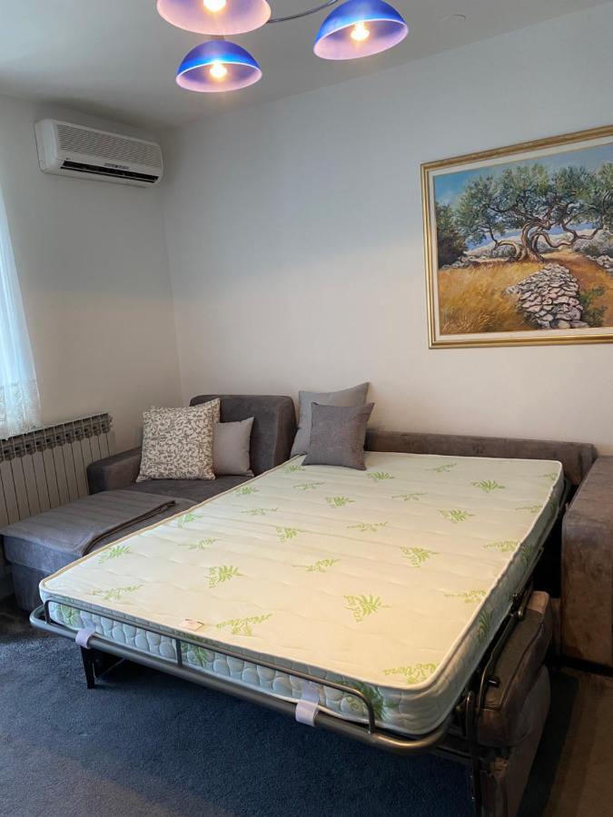 Apartman Nijvice Zewnętrze zdjęcie