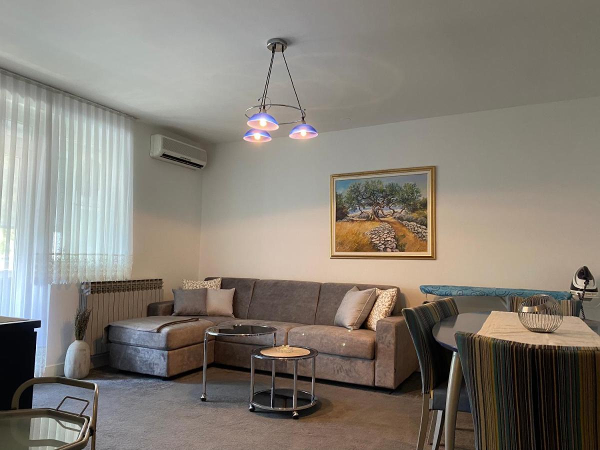 Apartman Nijvice Zewnętrze zdjęcie
